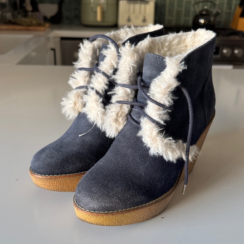 GAP Navy Suede & Shearling Gwen Ankle Boots SIZE 8